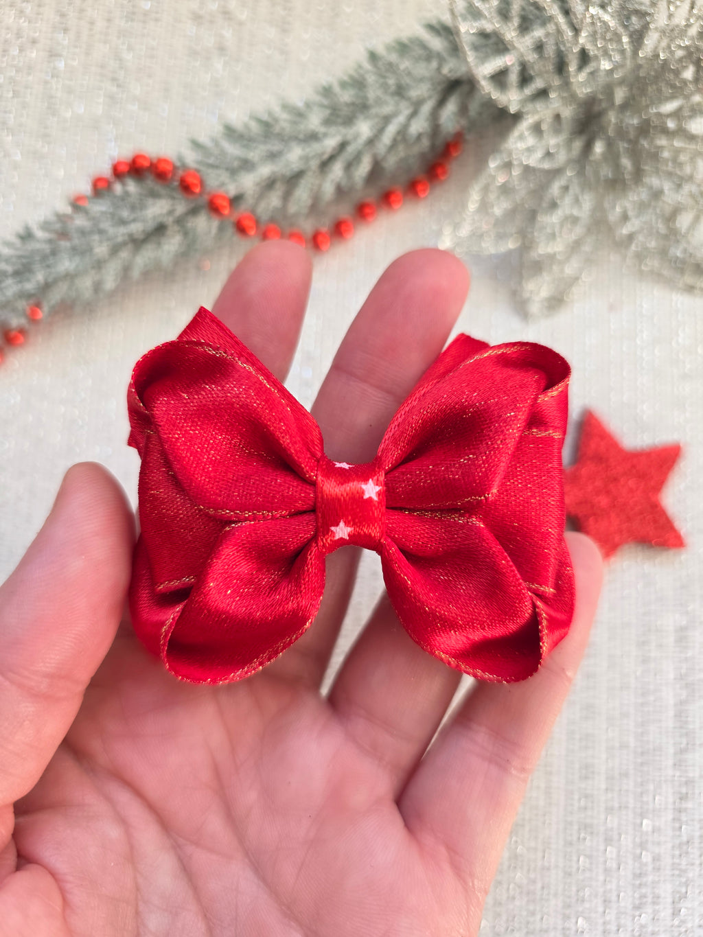 Weihnachtsrubin Haarschleife