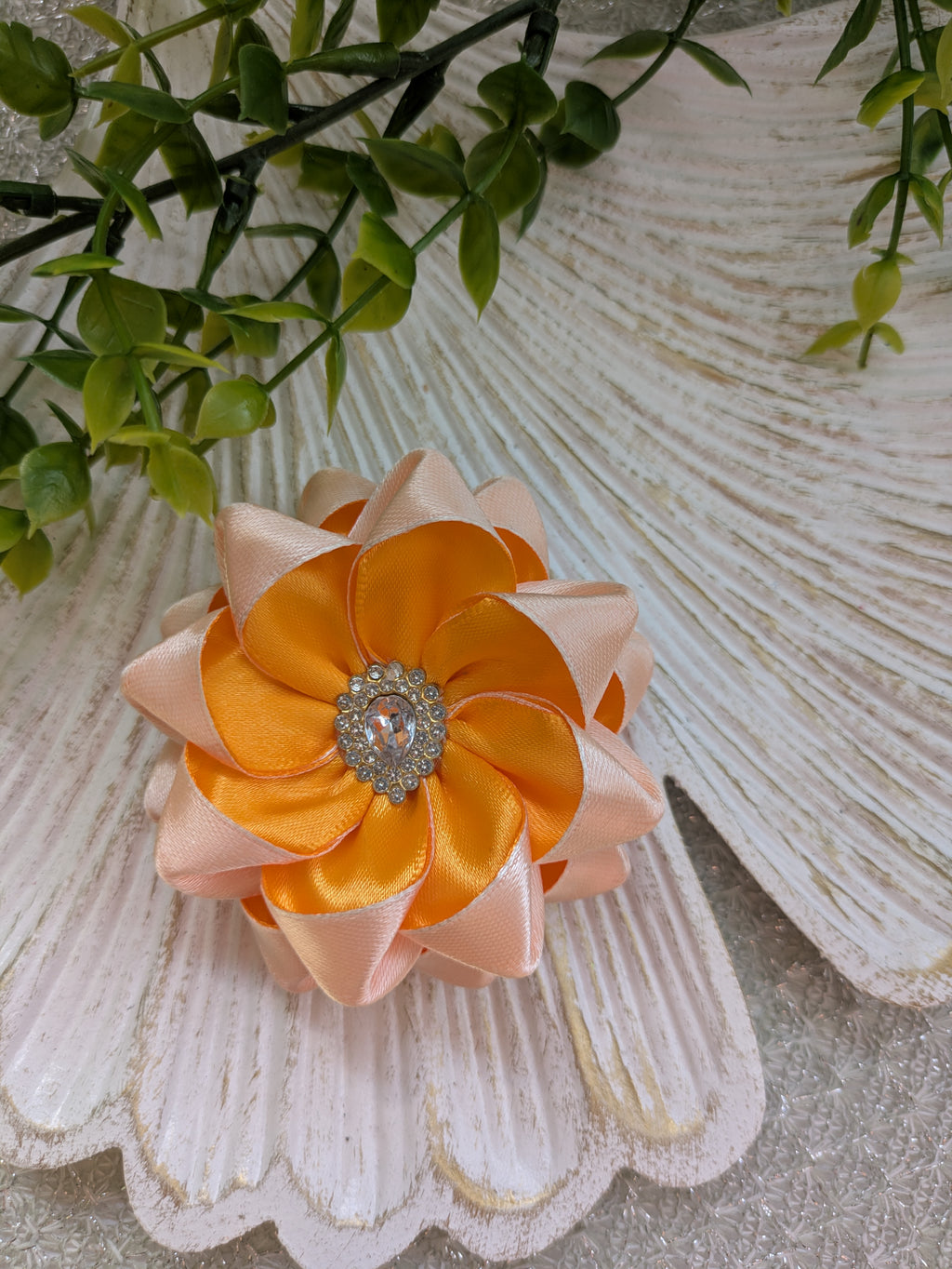 Sunshine Blossom – Handgemachte Haarspange