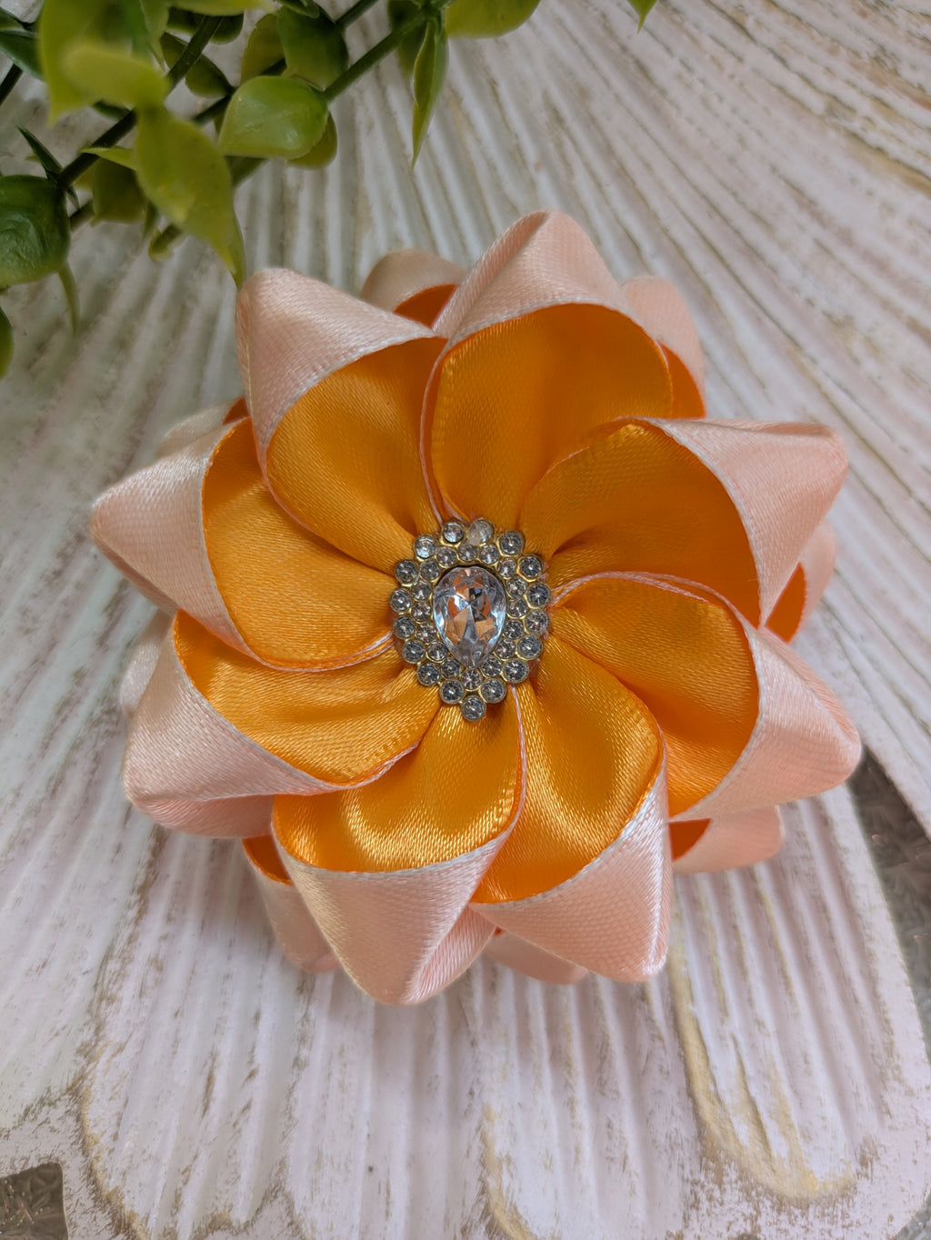 Sunshine Blossom – Handgemachte Haarspange