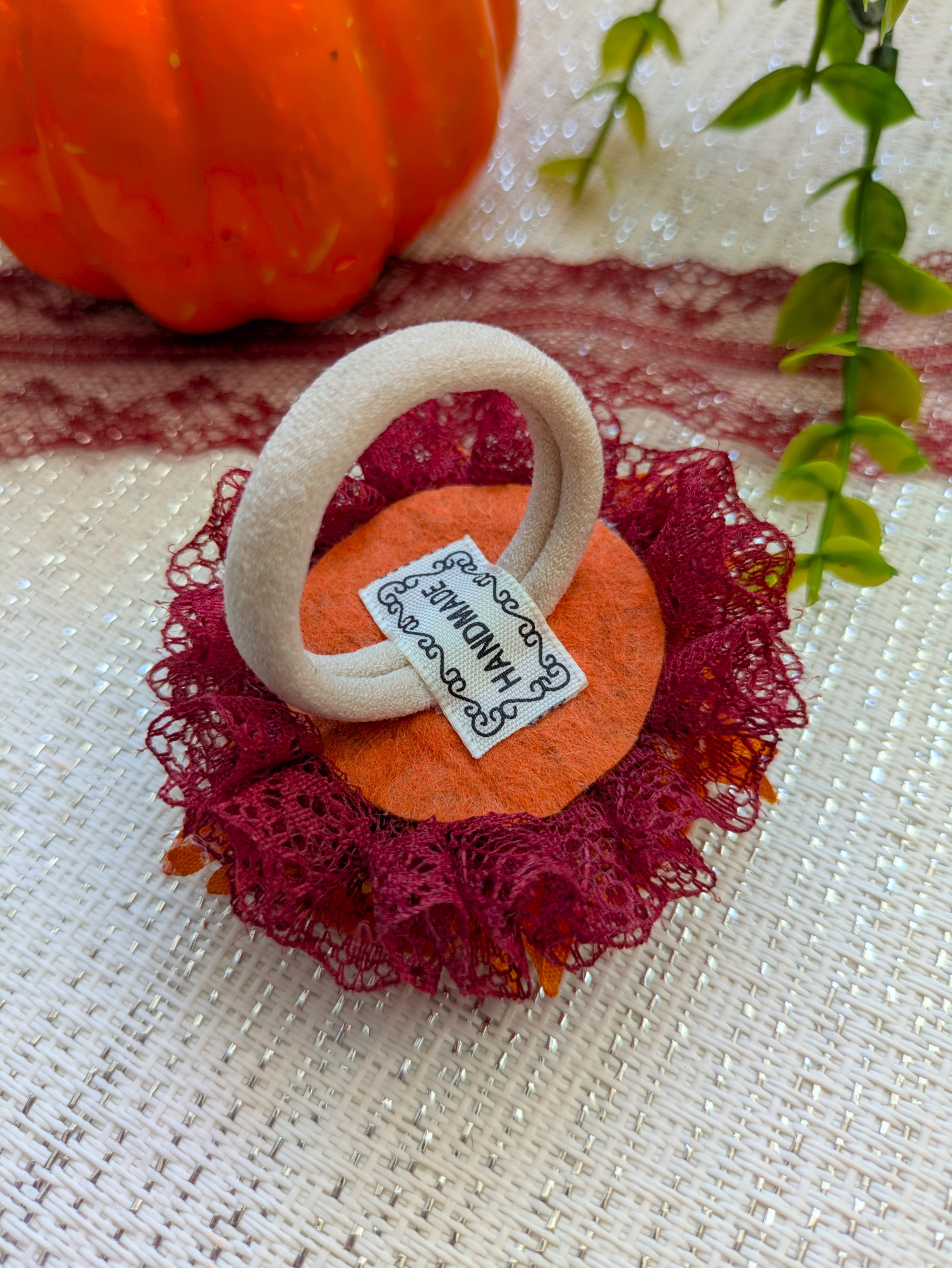 Berry Leaf Delight Haarschleife