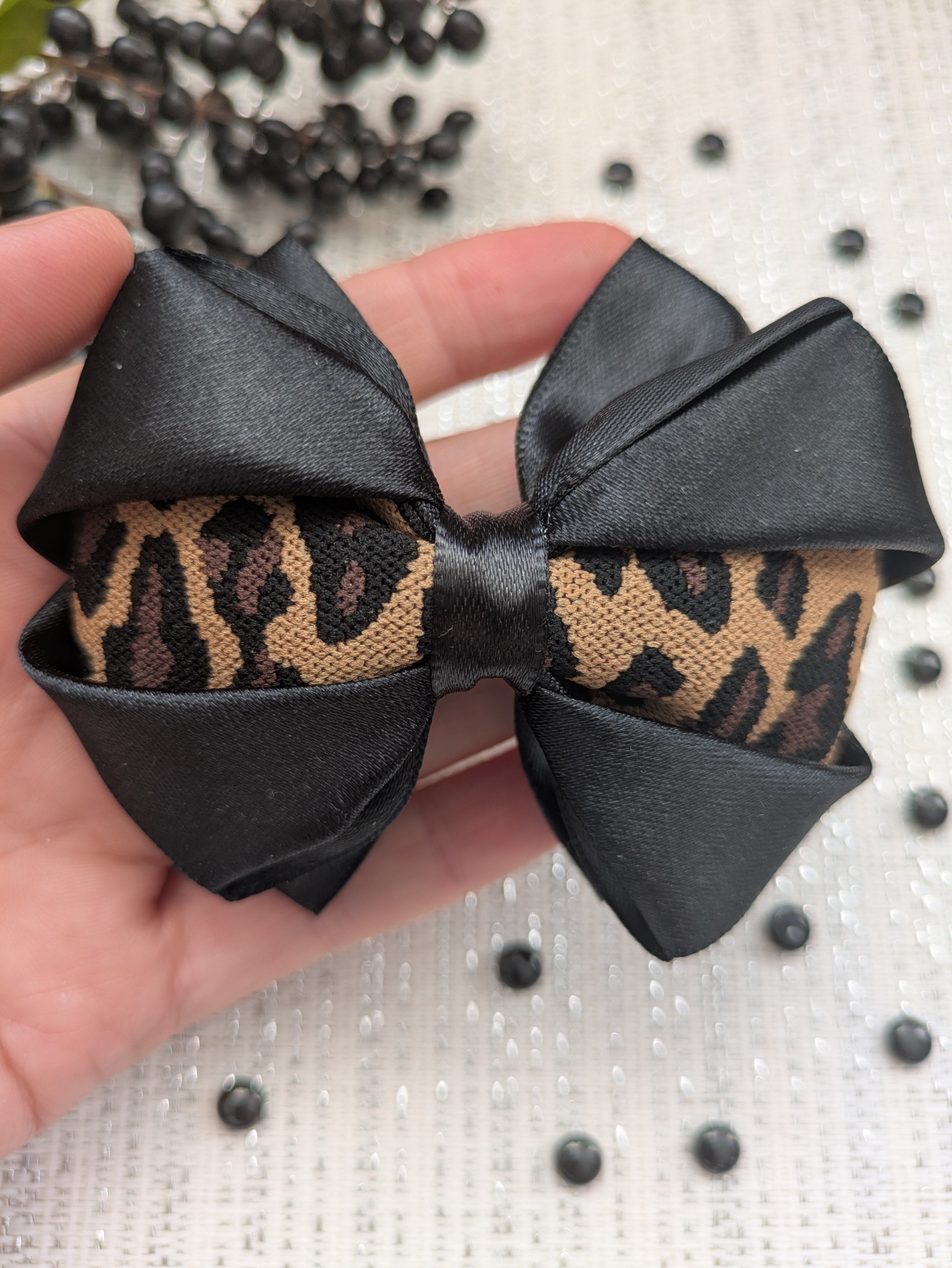 Black Beauty Haarschleife