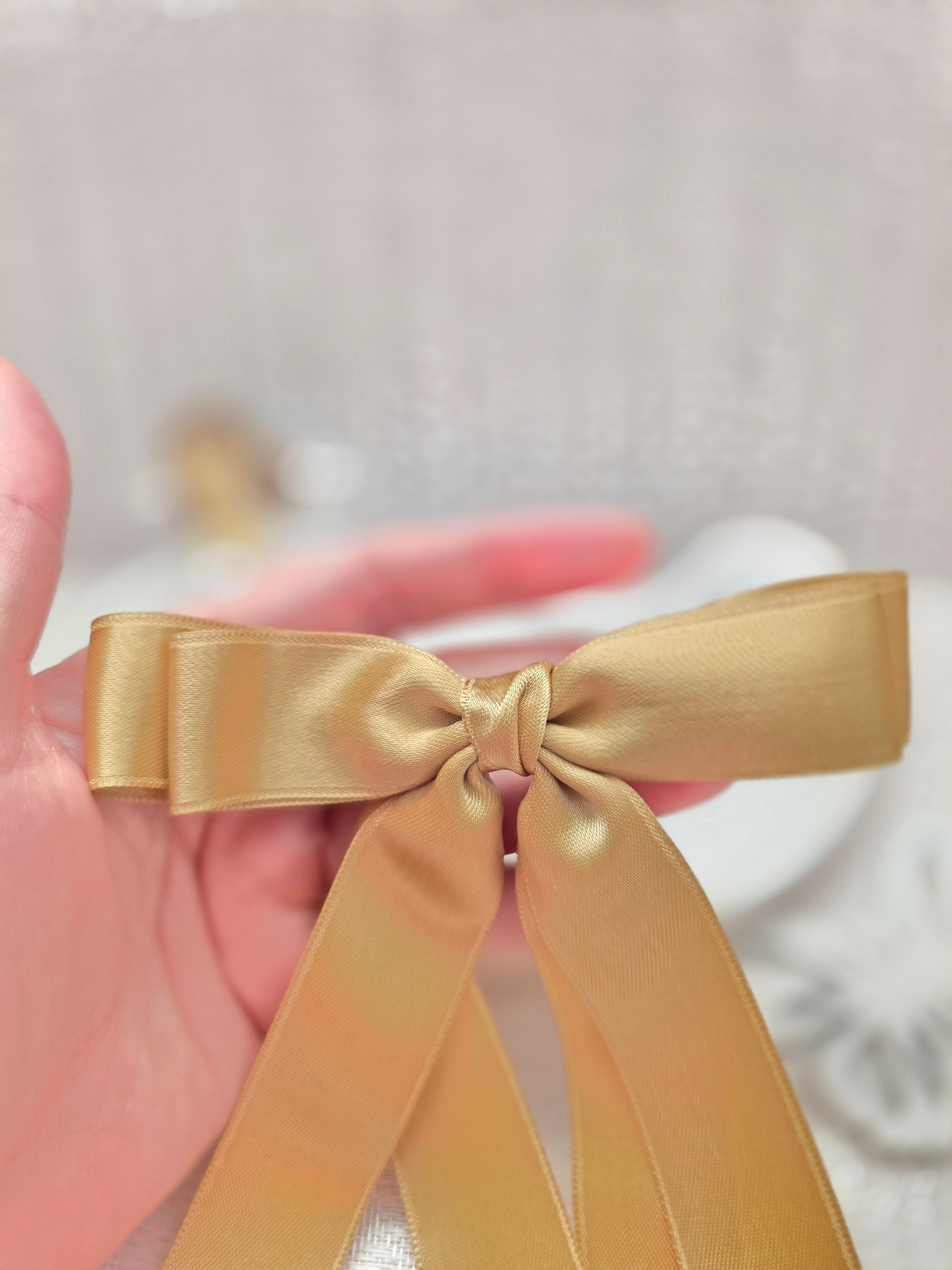 „Golden Charm“ Haarschleife