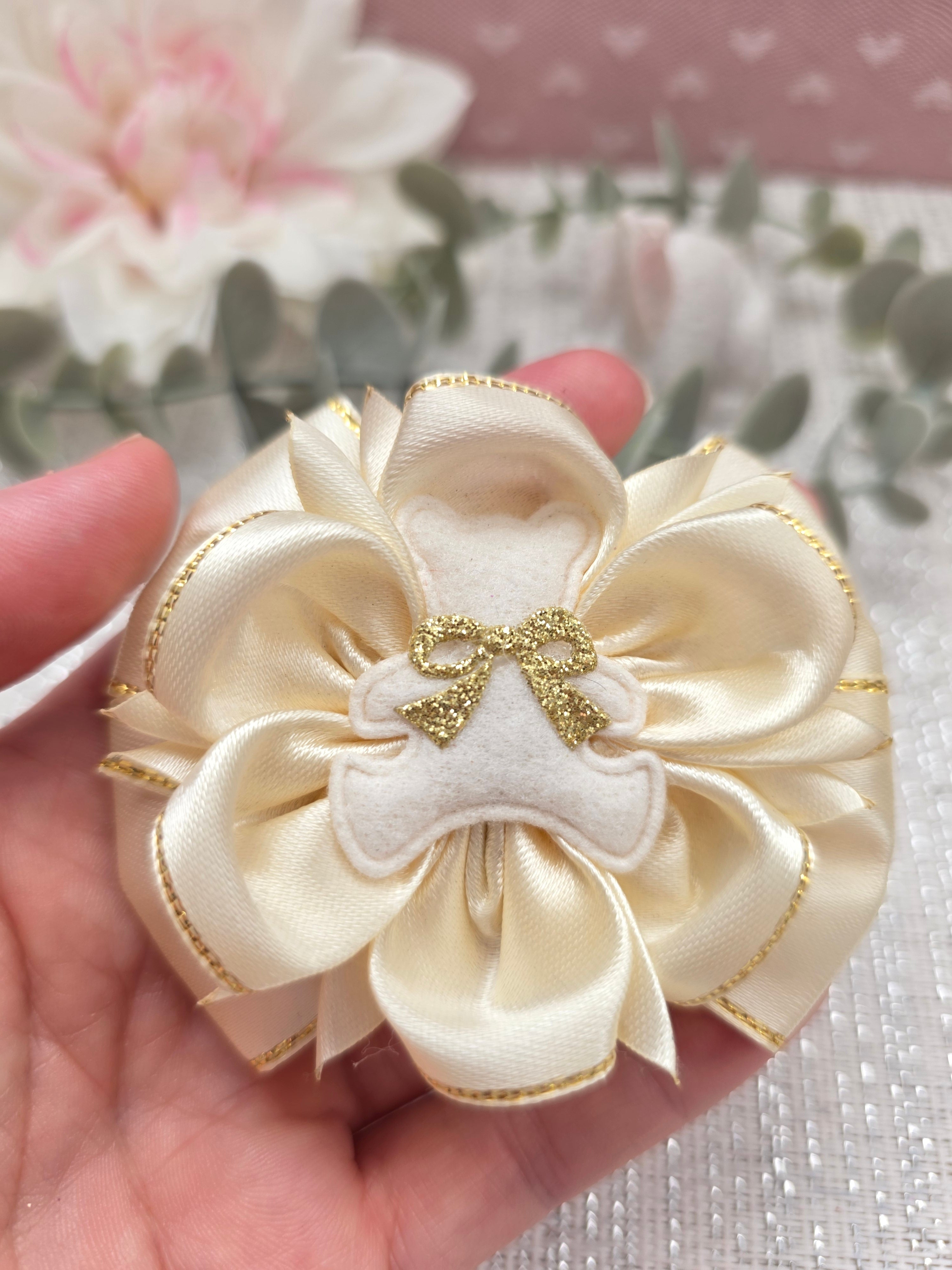 „Goldenes Bärchen“ Haarschleife