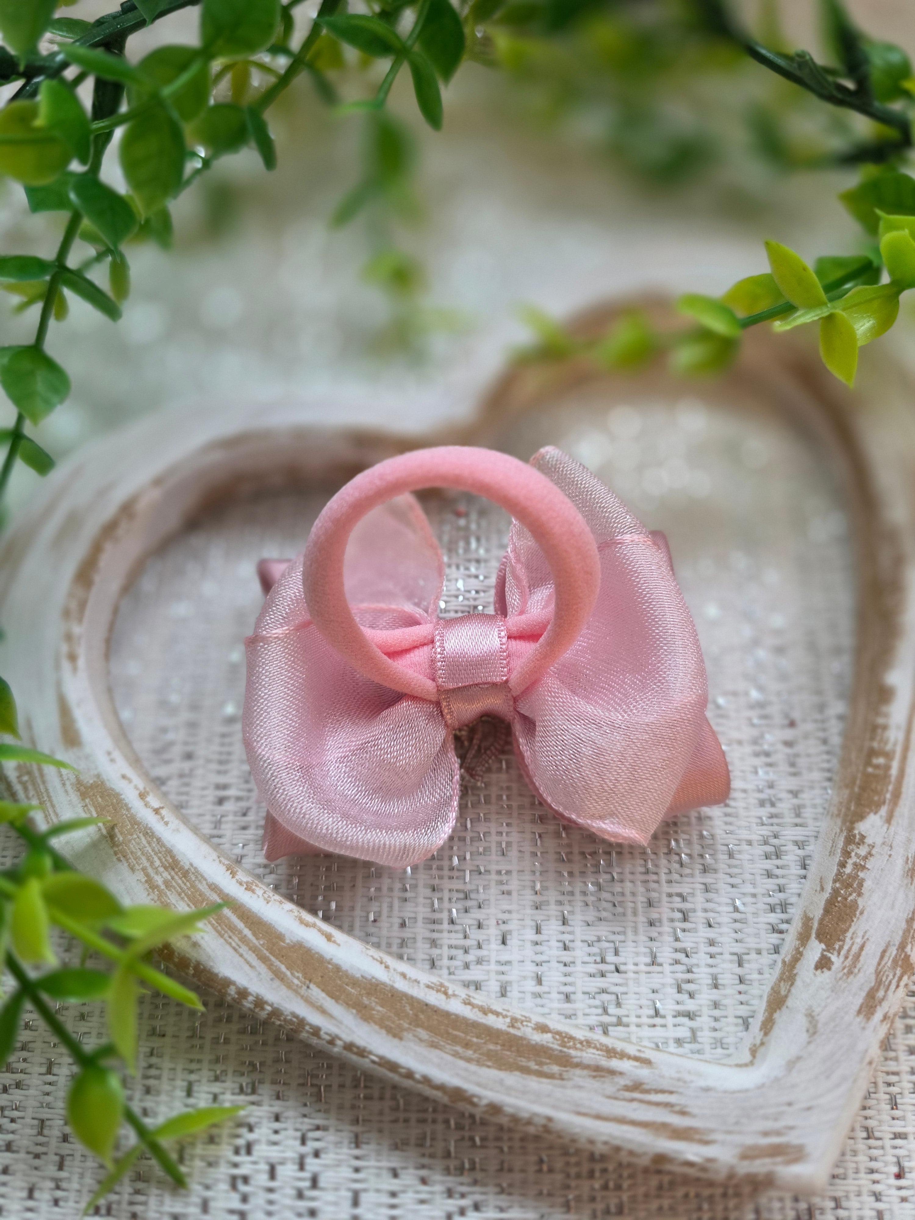 Rosé Herzchen Haarschleife