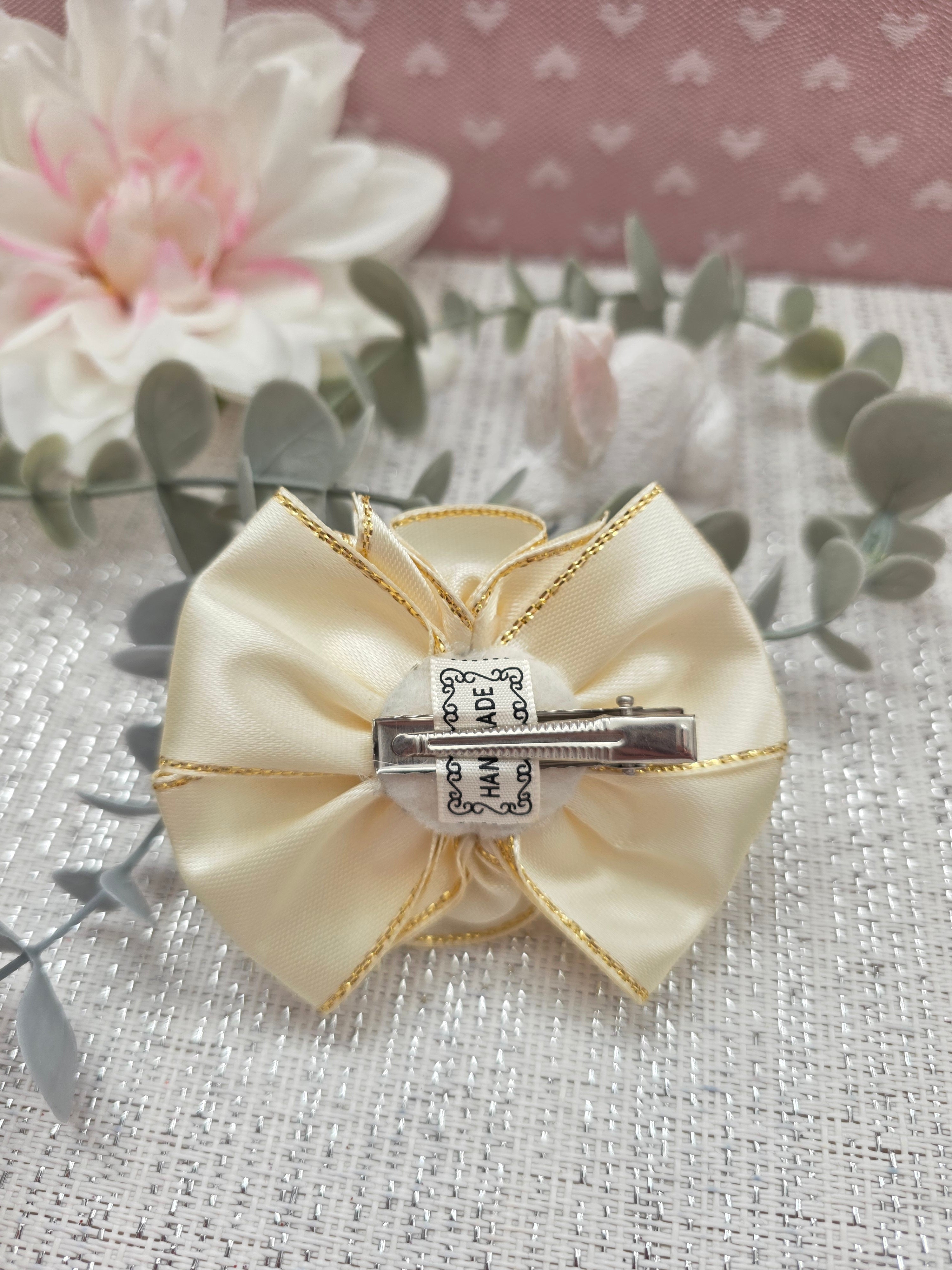 „Goldenes Bärchen“ Haarschleife